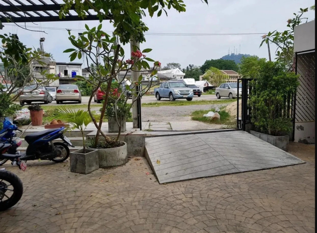 Муанг: The Little Nest Phuket