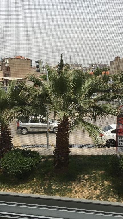 100m2 Apartment, Central Location, Free Parking — фото 2