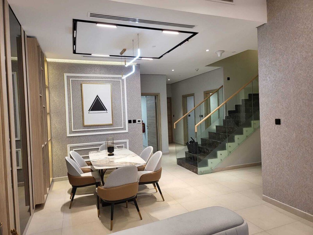 Дубай: Luxury Duplex Suite