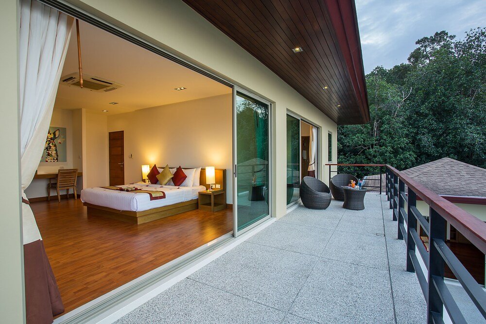 Кату: Tantawan villa 3BR