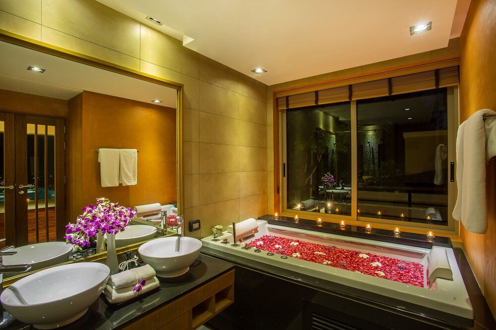Кату: Tantawan villa 3BR