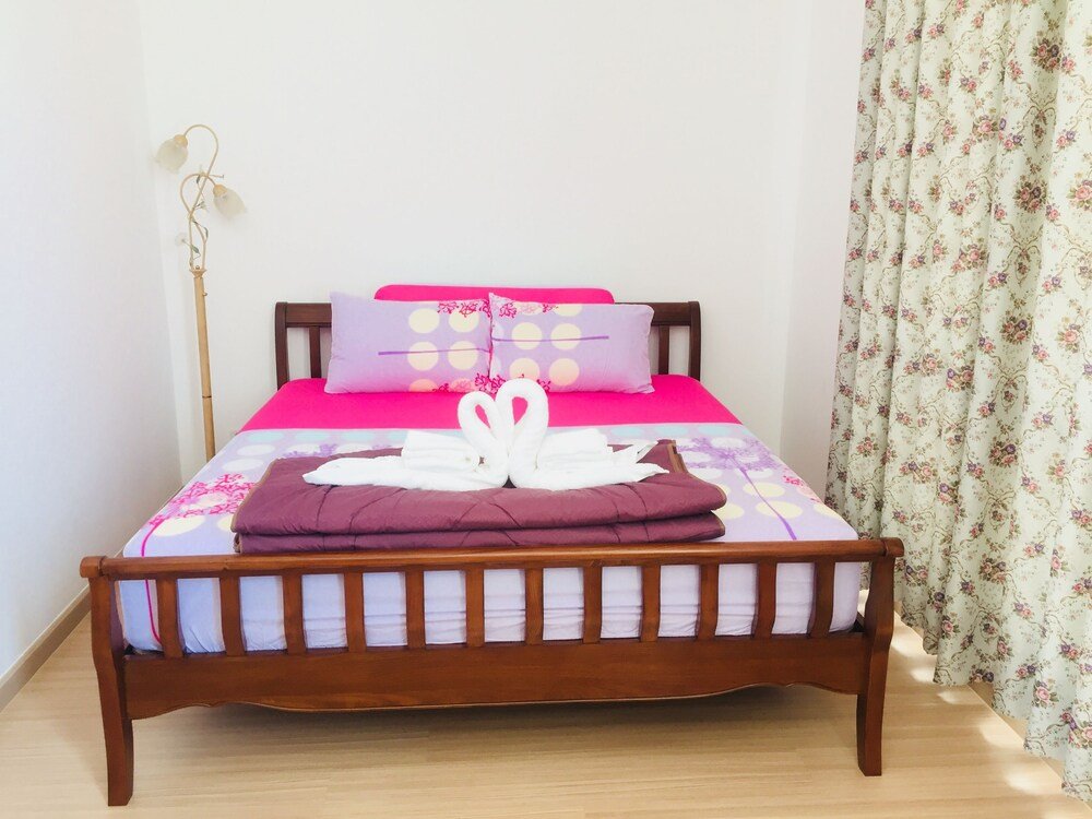 Сирача: Private House in Sriracha