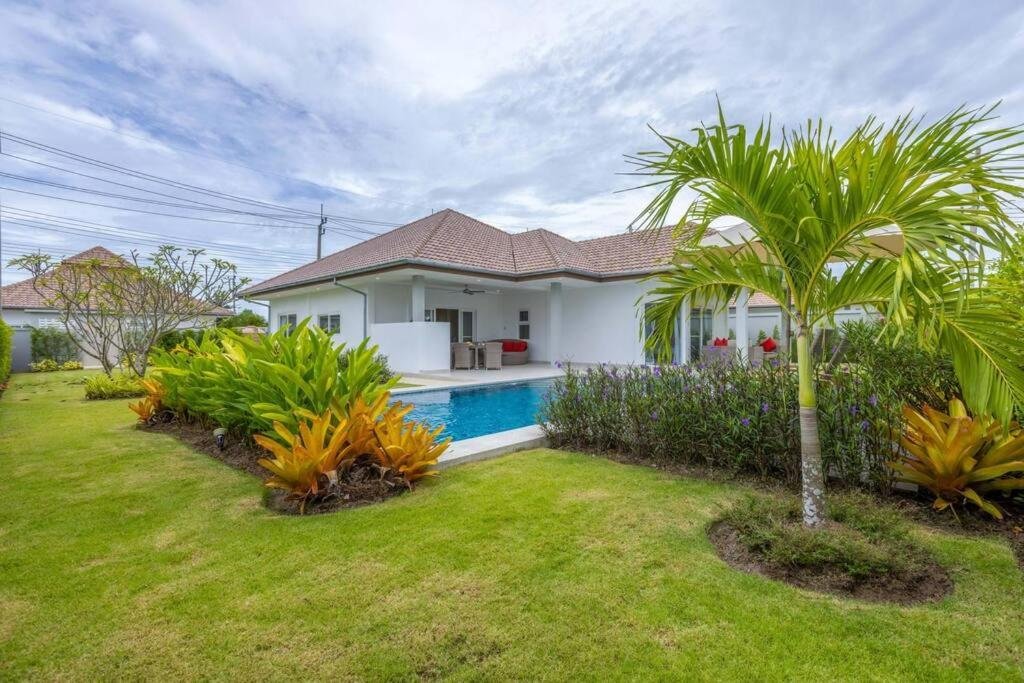 Хуахин: Private 3 Bedroom Pool Villa! (MS22)