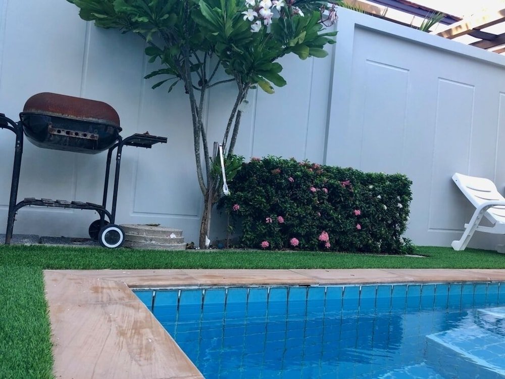 Муанг: Chalong Harbour Estate 3-bedroom Pool Villa