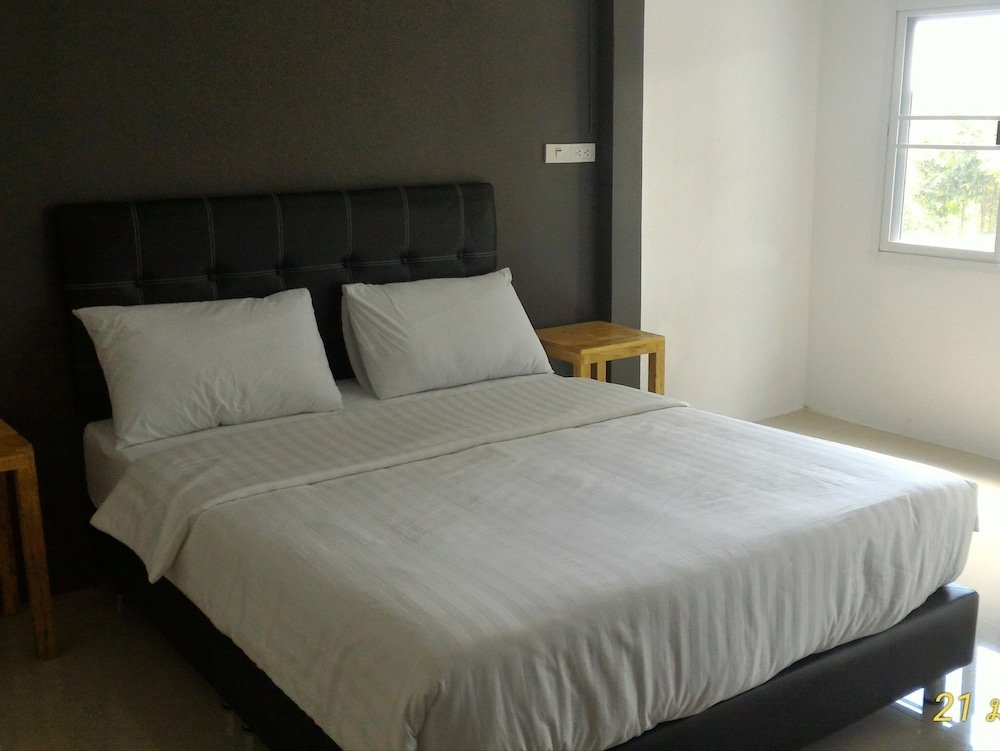 Накхонситхаммарат: Loftel @ Nakhon