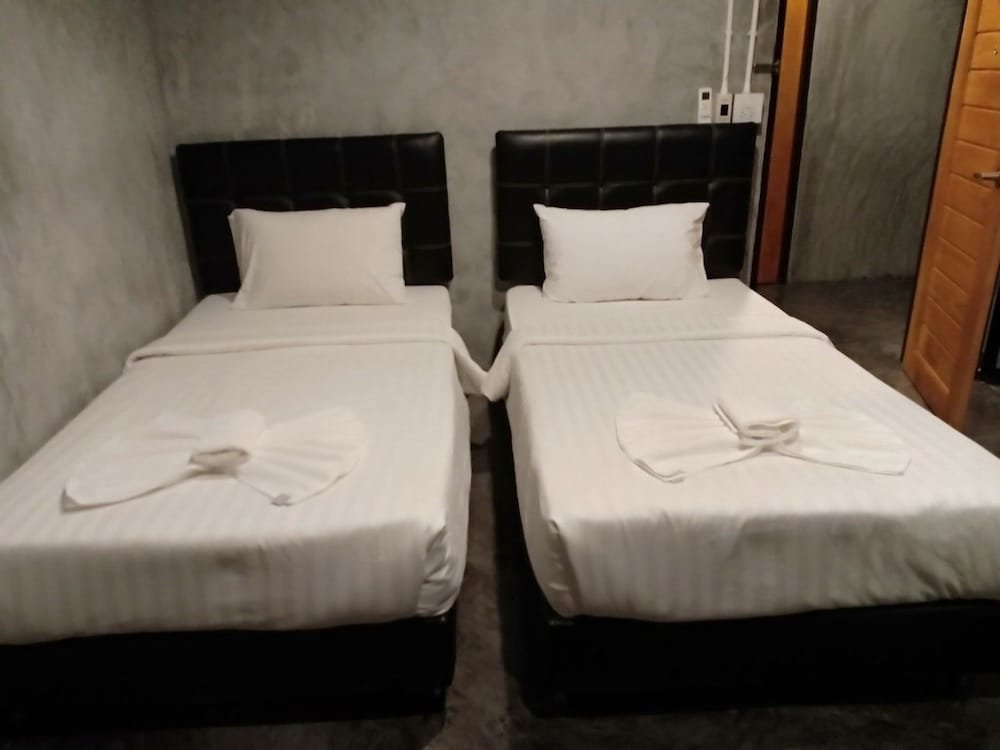 Накхонситхаммарат: Loftel @ Nakhon