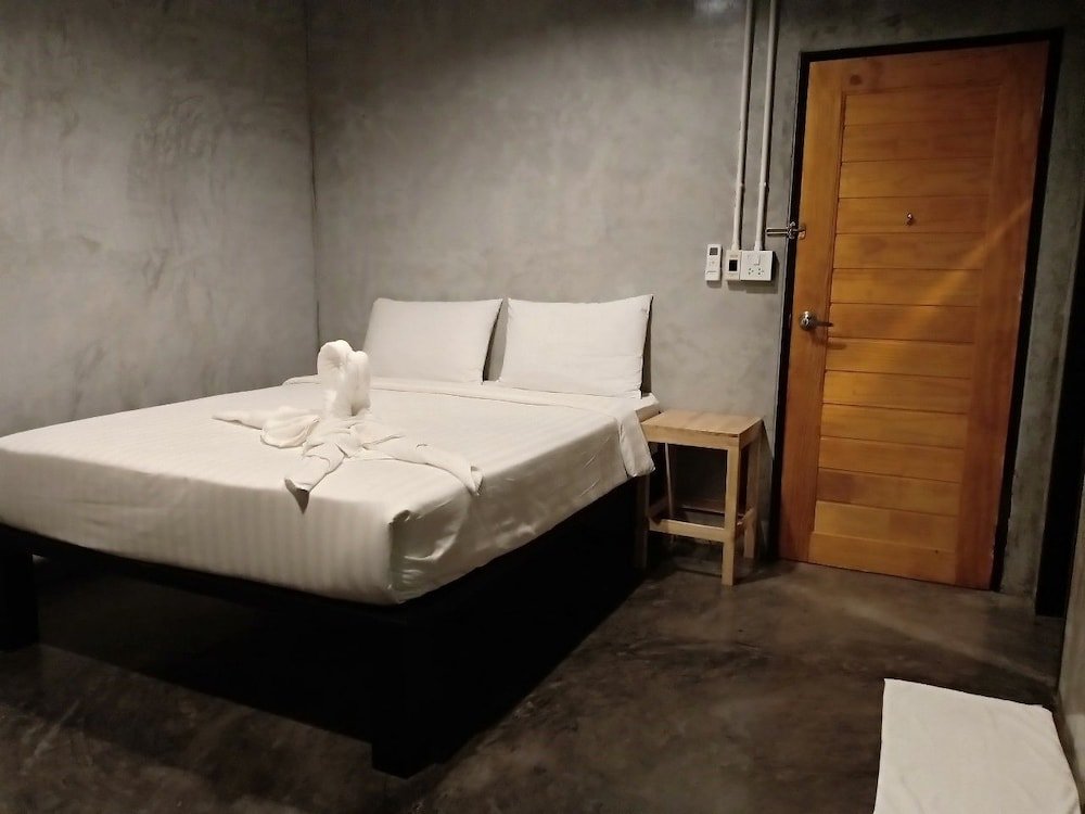 Накхонситхаммарат: Loftel @ Nakhon