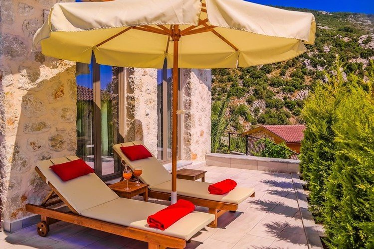 Исламлар: Villa Feronia