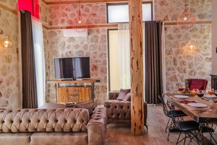 Исламлар: Villa Feronia