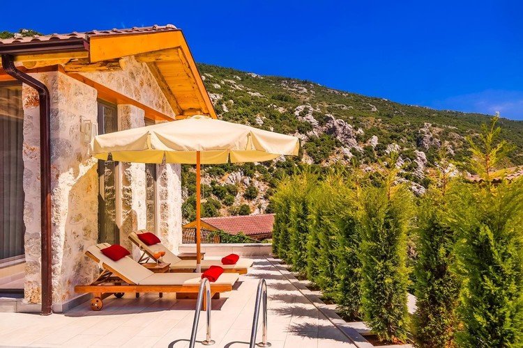 Исламлар: Villa Feronia