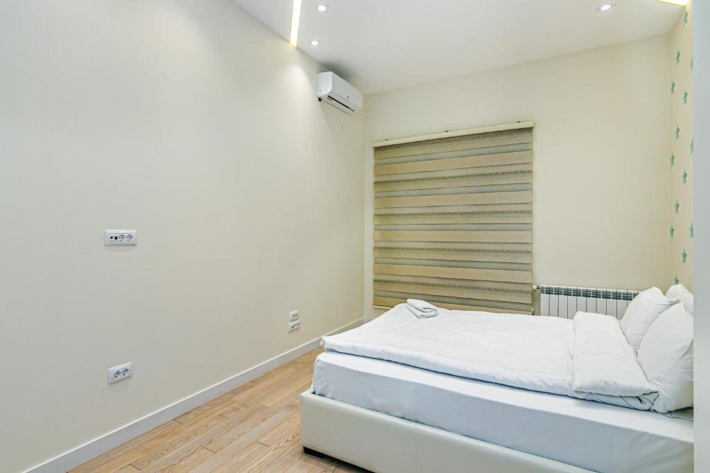 Баку: Mango Beaty House 7 in Nizami Streey