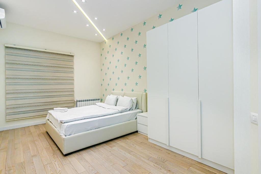 Баку: Mango Beaty House 7 in Nizami Streey