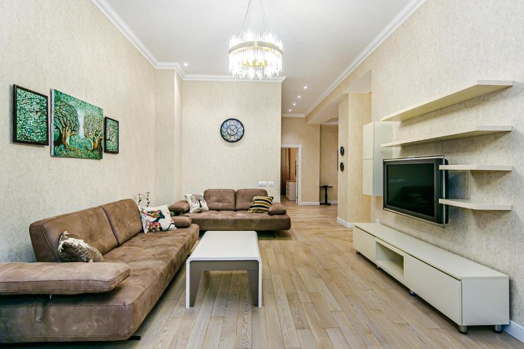 Баку: Mango Beaty House 7 in Nizami Streey