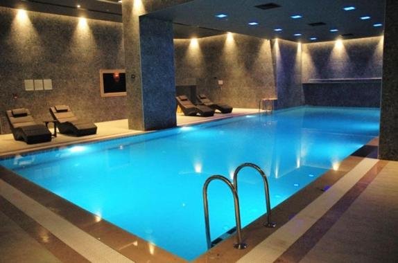 Янык: Luxury Residence in 5 star Hotel for Professionals