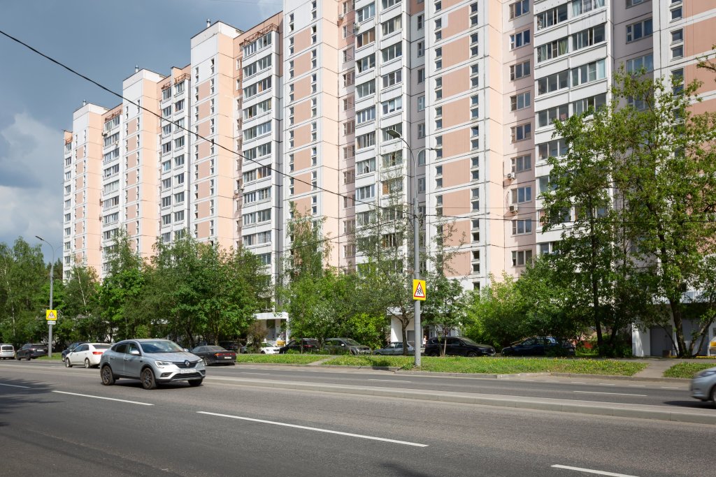 Зеленоград: Apartments Life Apartments с балконом у Ледового дворца