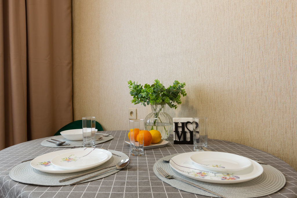 Зеленоград: Apartments Life Apartments с балконом у Ледового дворца