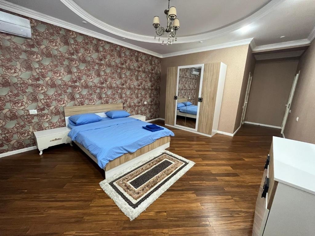Баку: NİZAMİ STREET Center apartment
