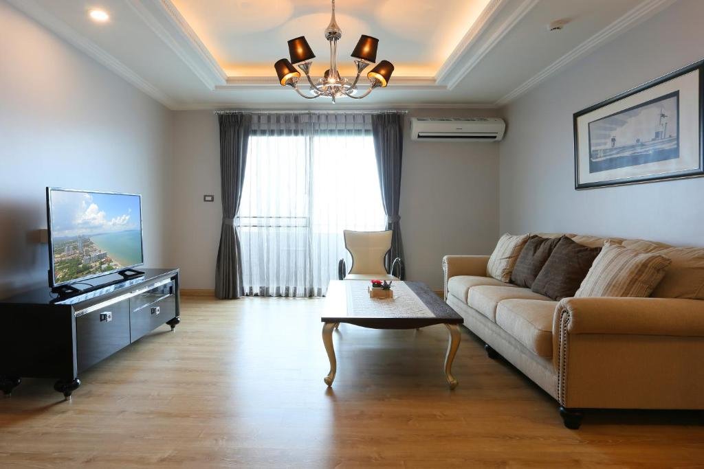 Паттайя: Sirin Exclusive Hotel & Residence