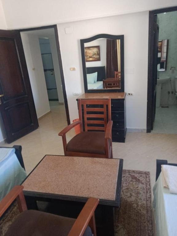 Эль-Аламейн: 1CH1 studio 2beds ground floor sea view 114 green beach
