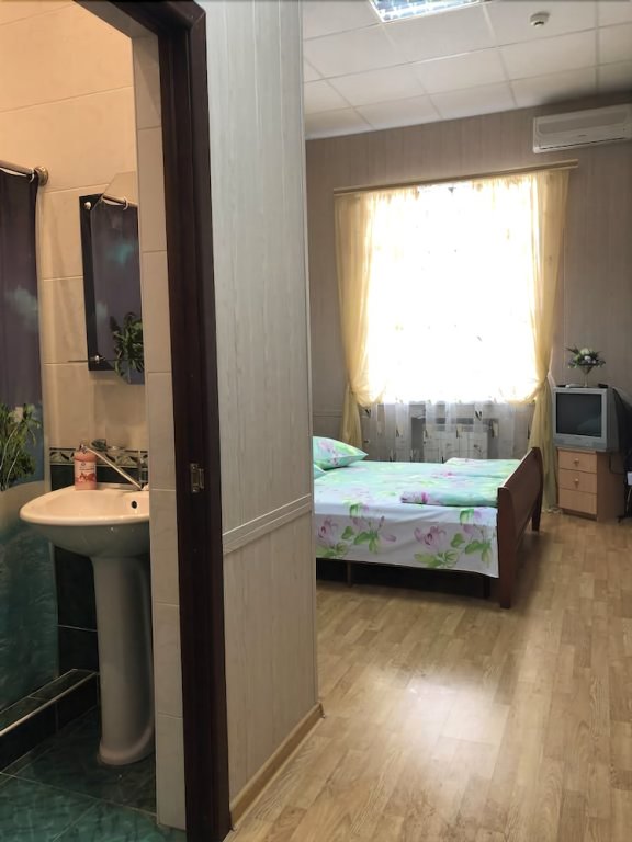 Невинномысск: Guest House Lari