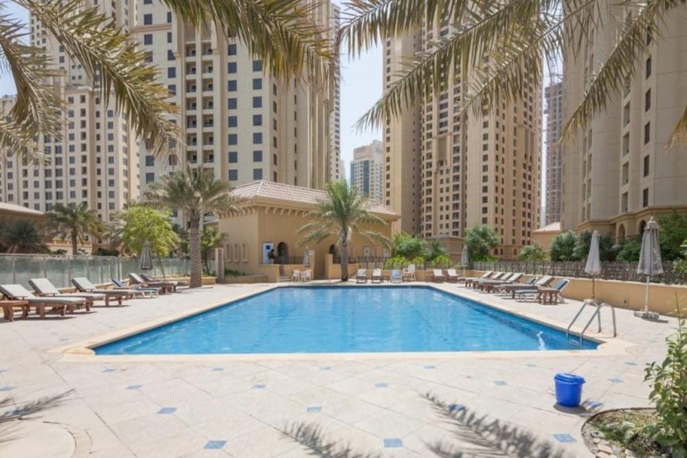 Дубай: Exquisite 3BR Apt for 6 Guests in Dubai Marina!