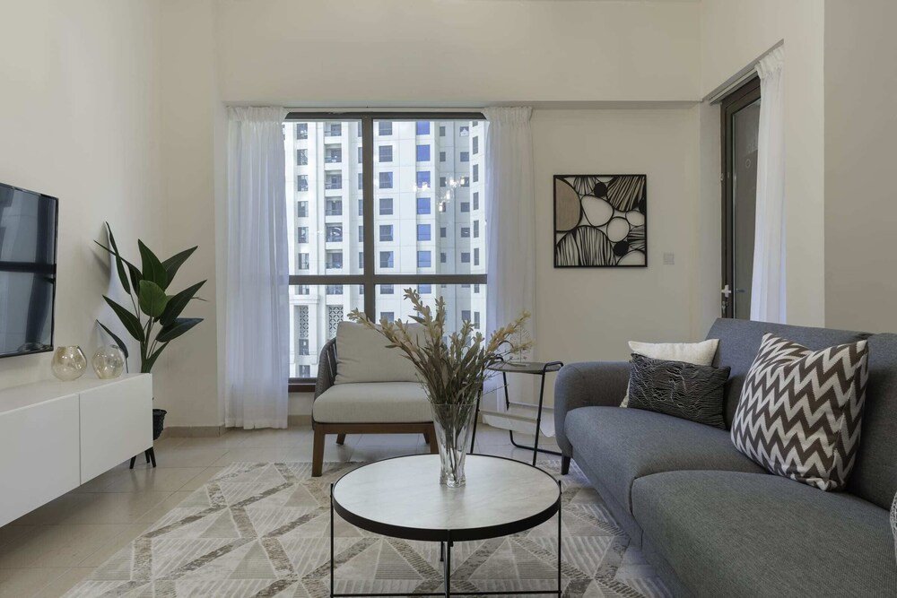 Дубай: Exquisite 3BR Apt for 6 Guests in Dubai Marina!