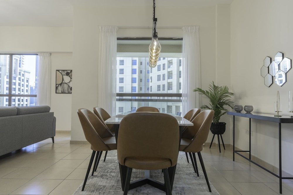 Дубай: Exquisite 3BR Apt for 6 Guests in Dubai Marina!