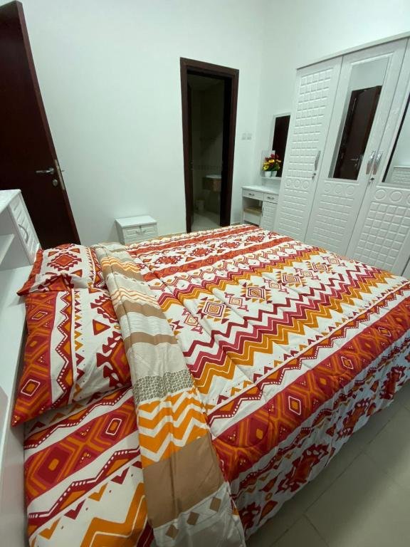 Аджман: Lovely 1-Bedroom Apartment with Free Parking on Premises