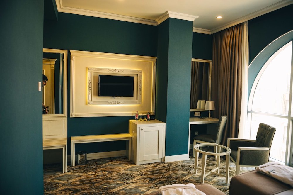 Баку: Emerald Suite Hotel