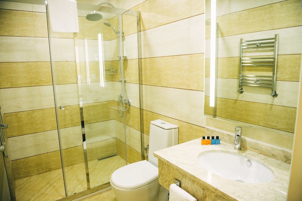 Баку: Emerald Suite Hotel