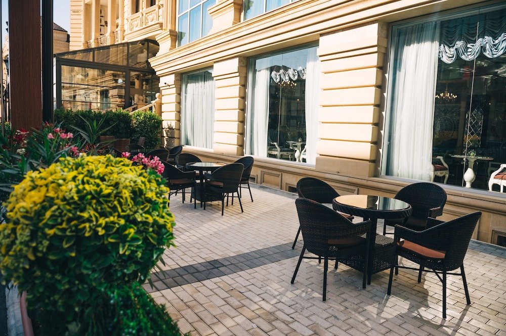 Баку: Emerald Suite Hotel