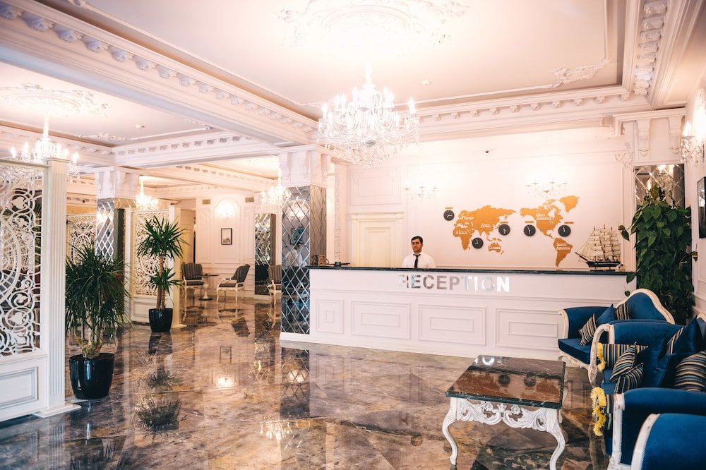 Баку: Emerald Suite Hotel