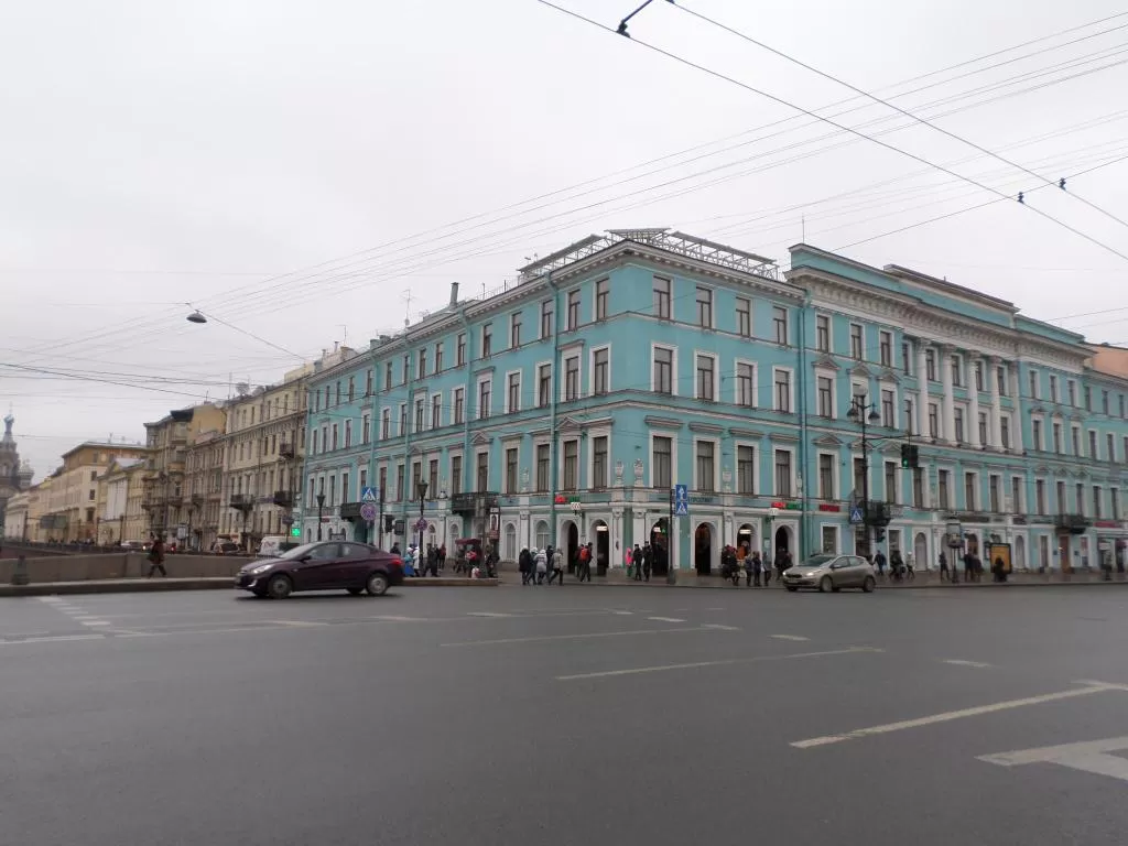 Санкт-Петербург: Квартира с видом на Казанский собор