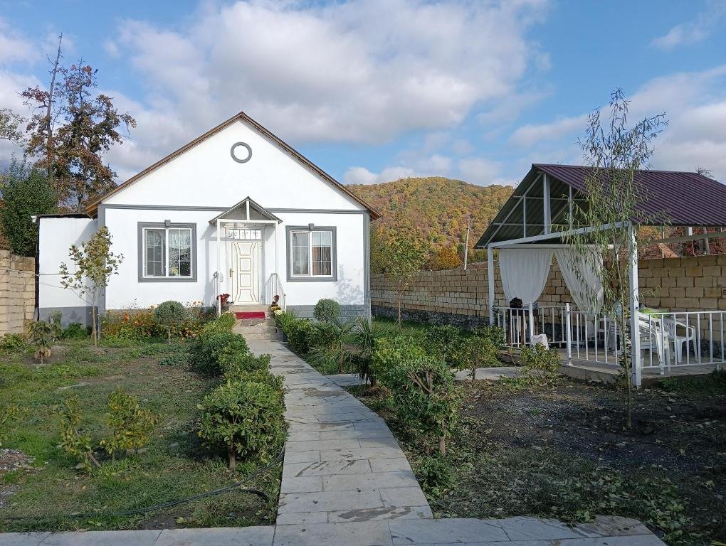 Вандам: Villa