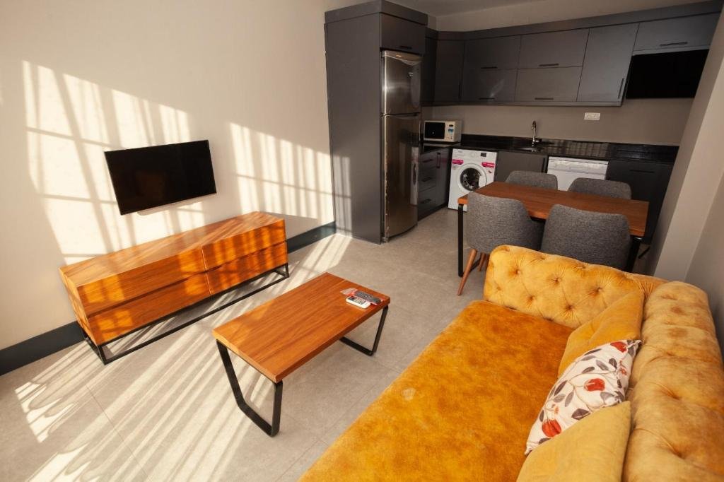 Фетхие: 1 Room, Luxury shared pool apartment