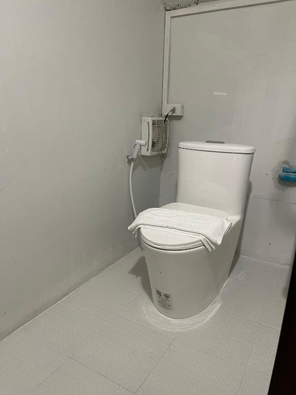 Лампанг: Service Apartment ชั้น1ใจกลางเมืองใกล้แหล่งท่องเที่ยว