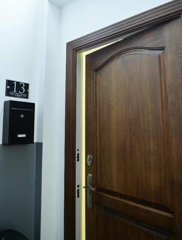 Spacious Modern 2 Bedrooms Apartment in Central Yerevan — фото 2