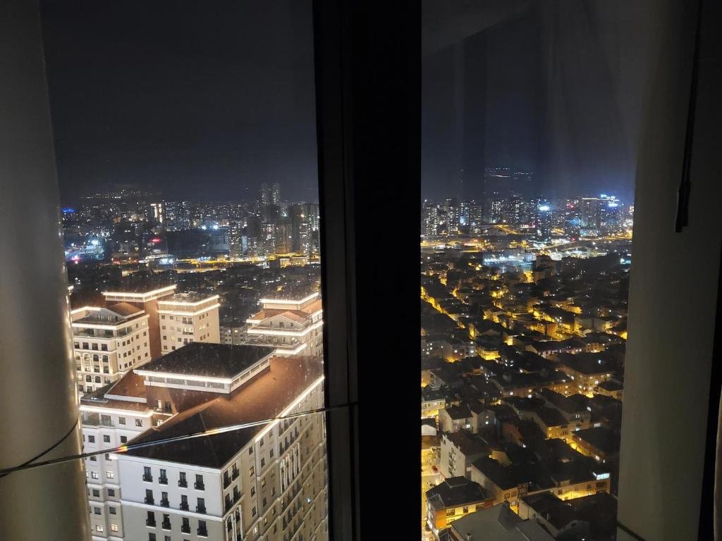 Serviced Luxurious 3+1 in Address Emaar Square — фото 2