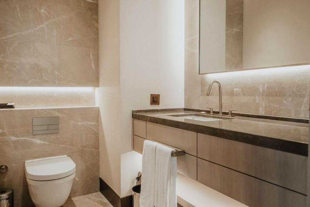 Стамбул: Serviced Luxurious 3+1 in Address Emaar Square
