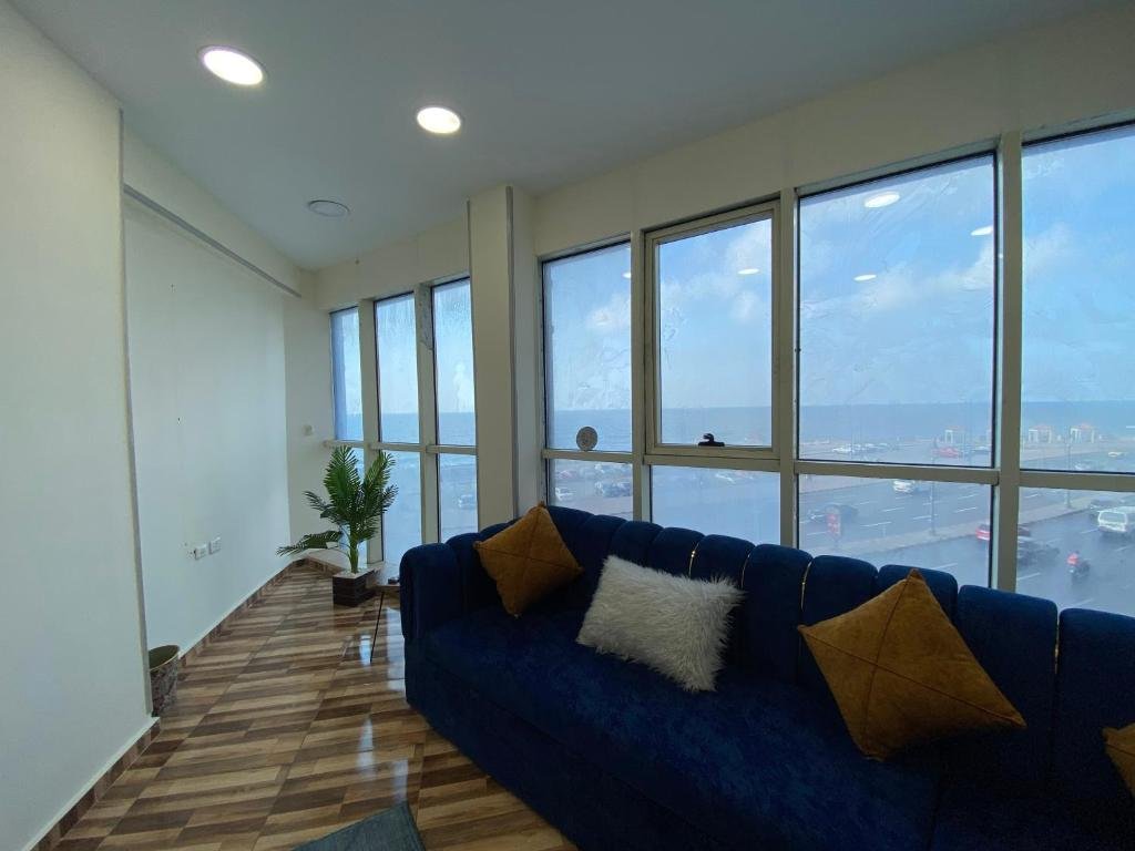 Александрия: Stunning 3 BED APT Beach front Panoramic View ALEX