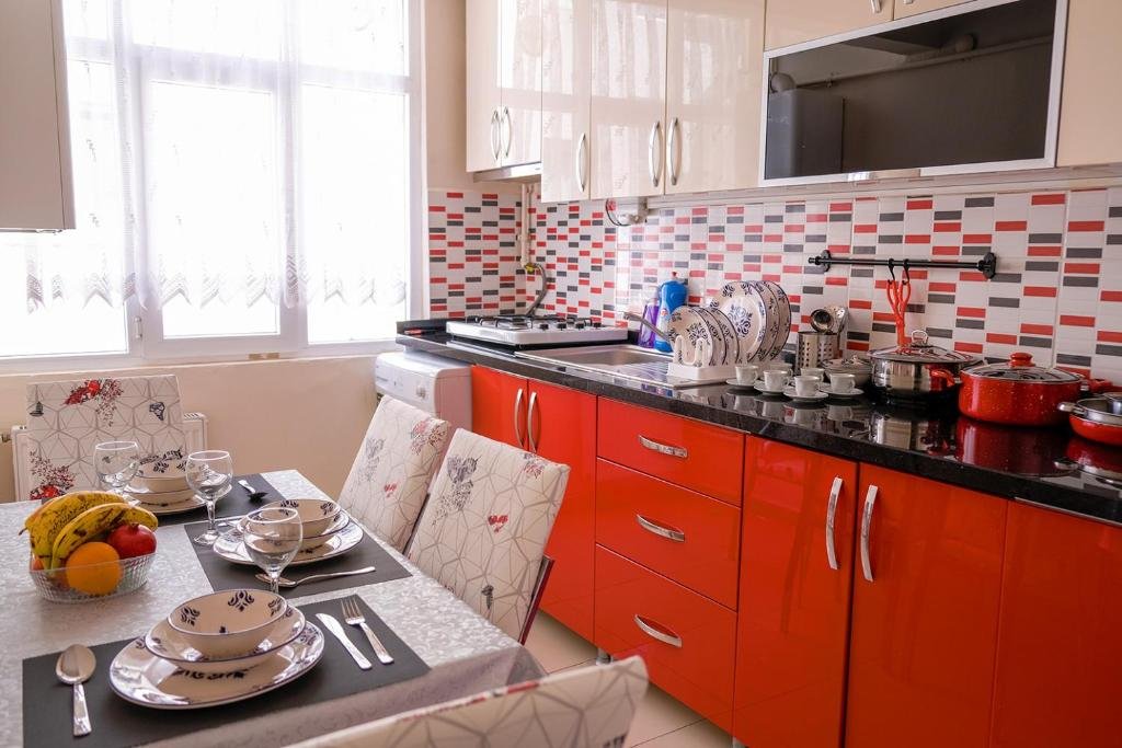3+1 NEW Kadıköy Istanbul entire flat furnished apartment for rent in the heart of Kadikoy! — фото 2