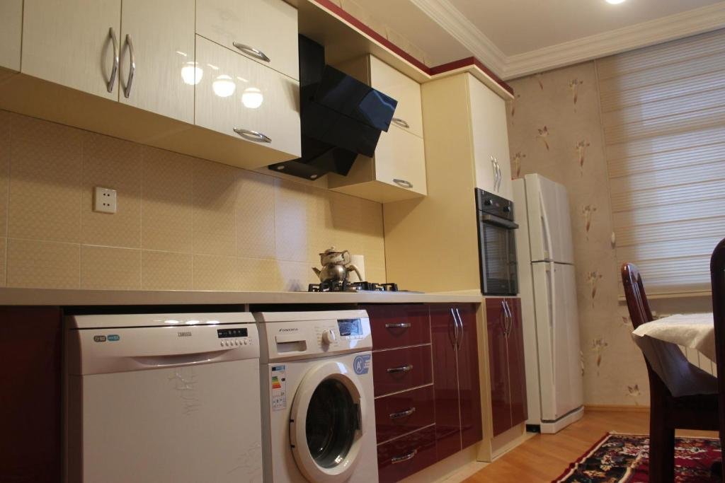 Баку: Apartment at Jafar Khandan 54
