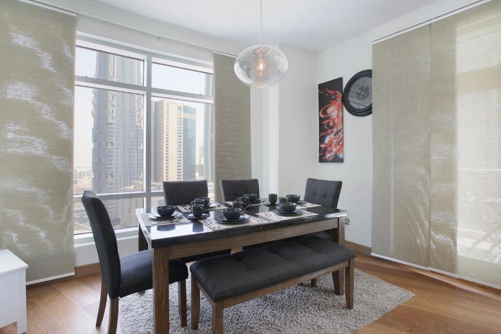 Дубай: Spacious 1BR Apartment - The Lofts - Downtown