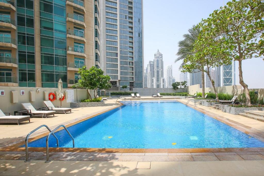 Дубай: Spacious 1BR Apartment - The Lofts - Downtown
