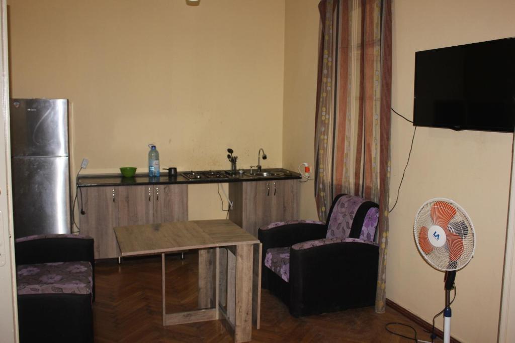 Батуми: Hostel 7