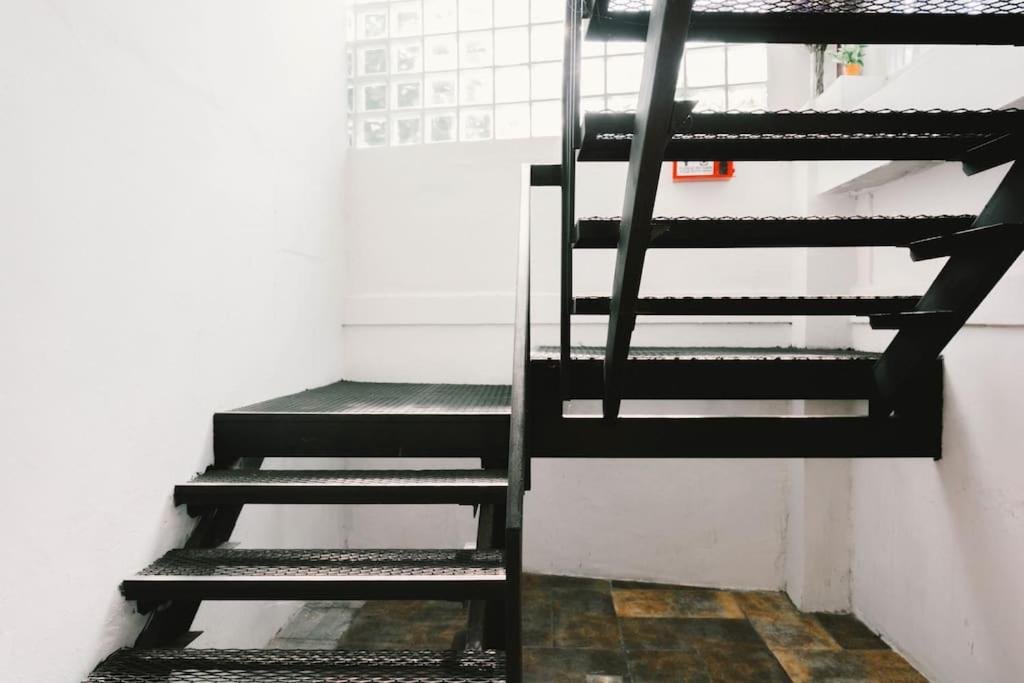 Чиангмай: 3l9B Chiangmai Gate Best location 3 bedrooms apartment