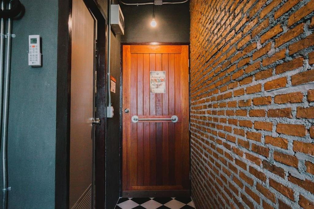 Чиангмай: 3l9B Chiangmai Gate Best location 3 bedrooms apartment
