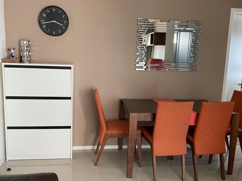 Бангкок: Cosy 2 Bedroom Condo on Sukhumvit, Bts Phra Khanong