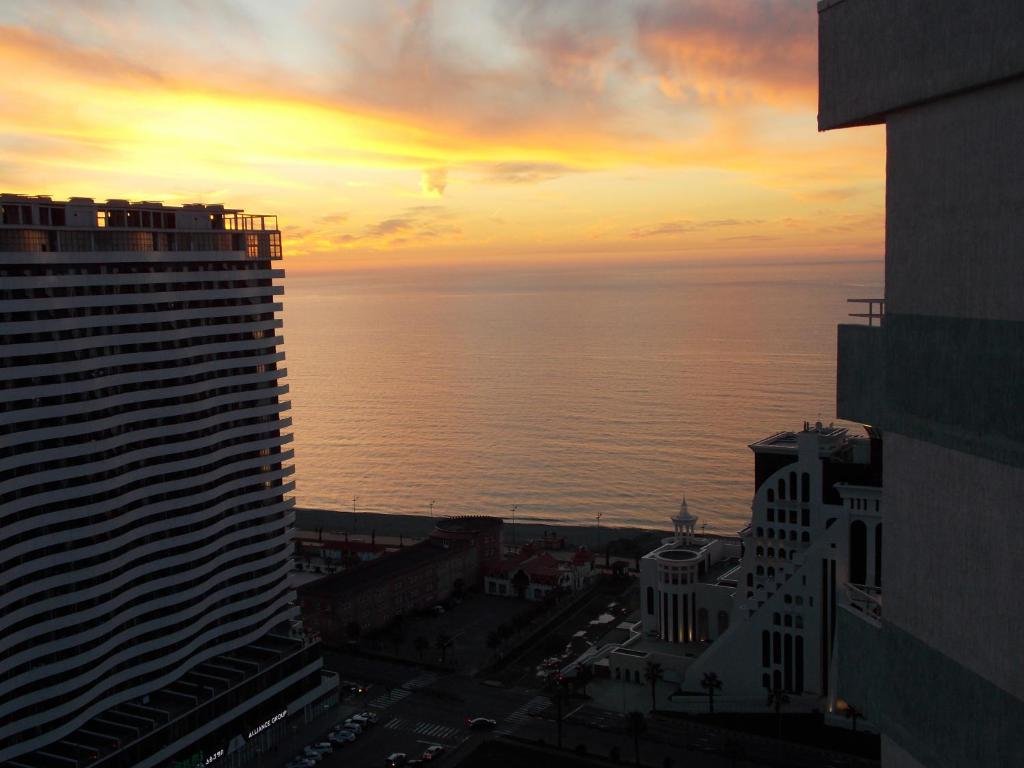 Батуми: Inasaridze 16A Apartment Sea View