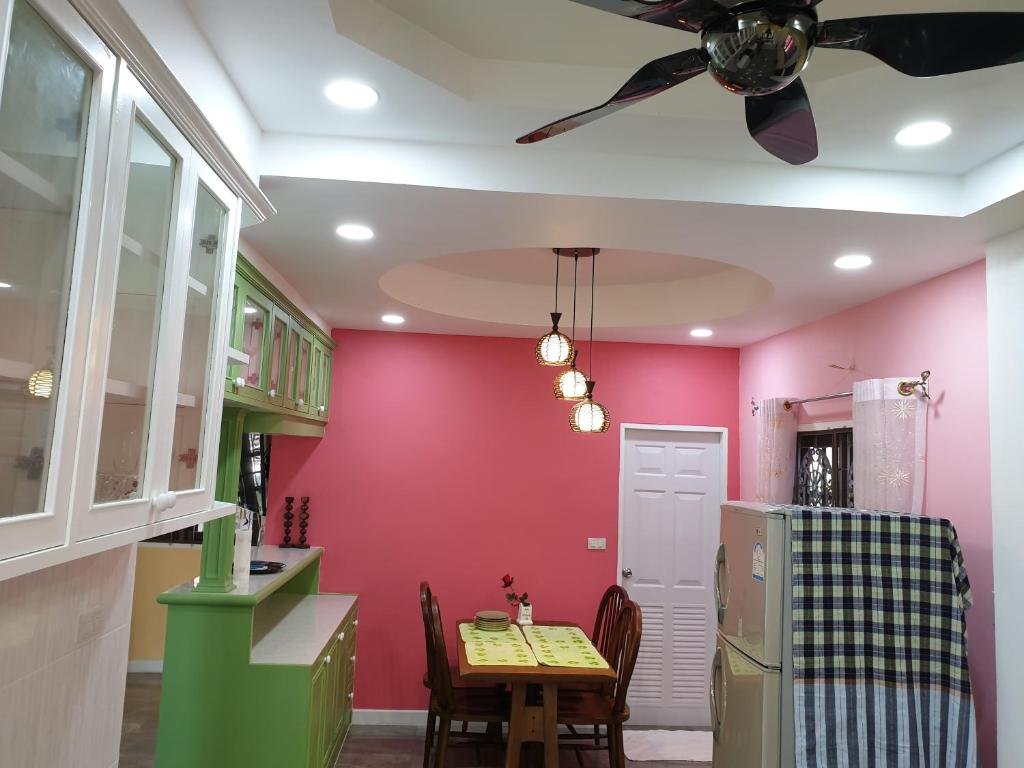 Саттахип: Single House Sattahip